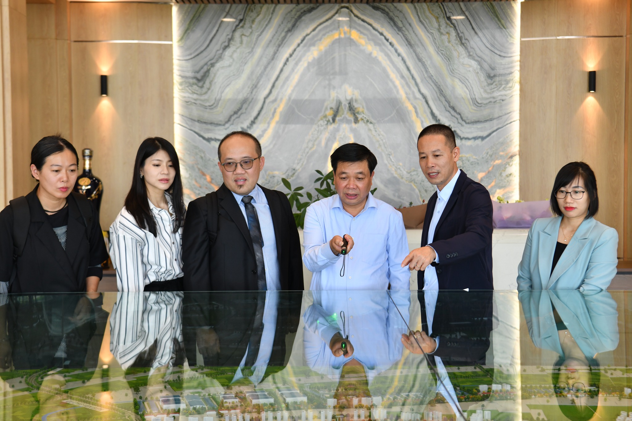 Cover image for GREEN I-PARK