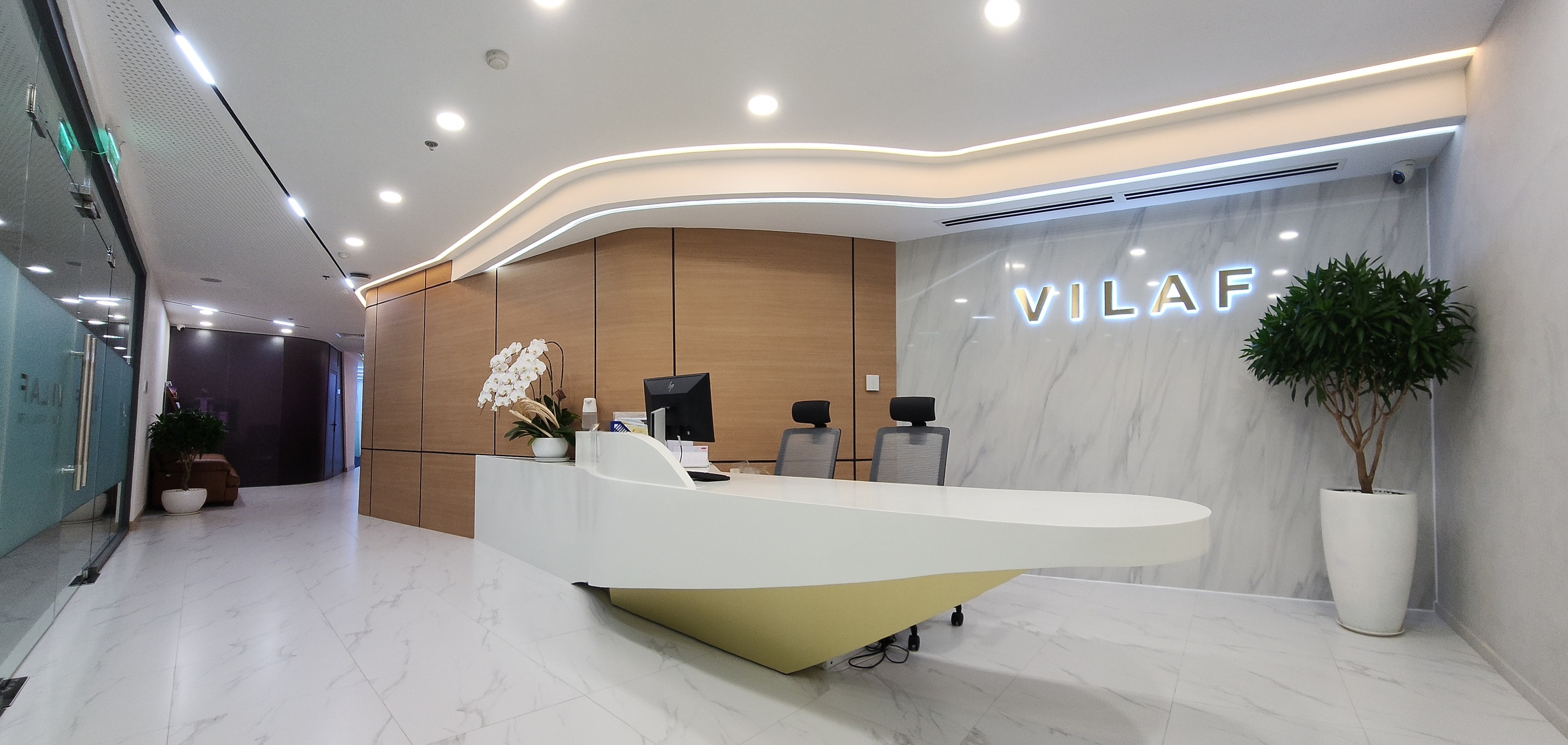 Cover image for CTY LUẬT TNHH QUỐC TẾ VIỆT NAM ( VILAF-HỒNG ĐỨC)