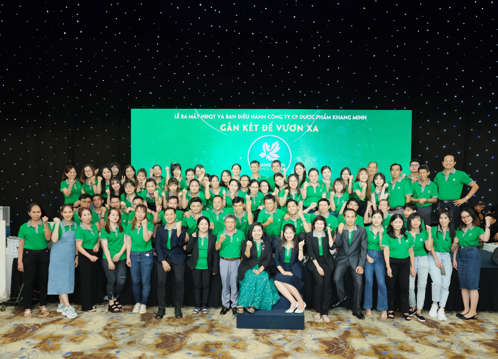 Cover image for Khang Minh