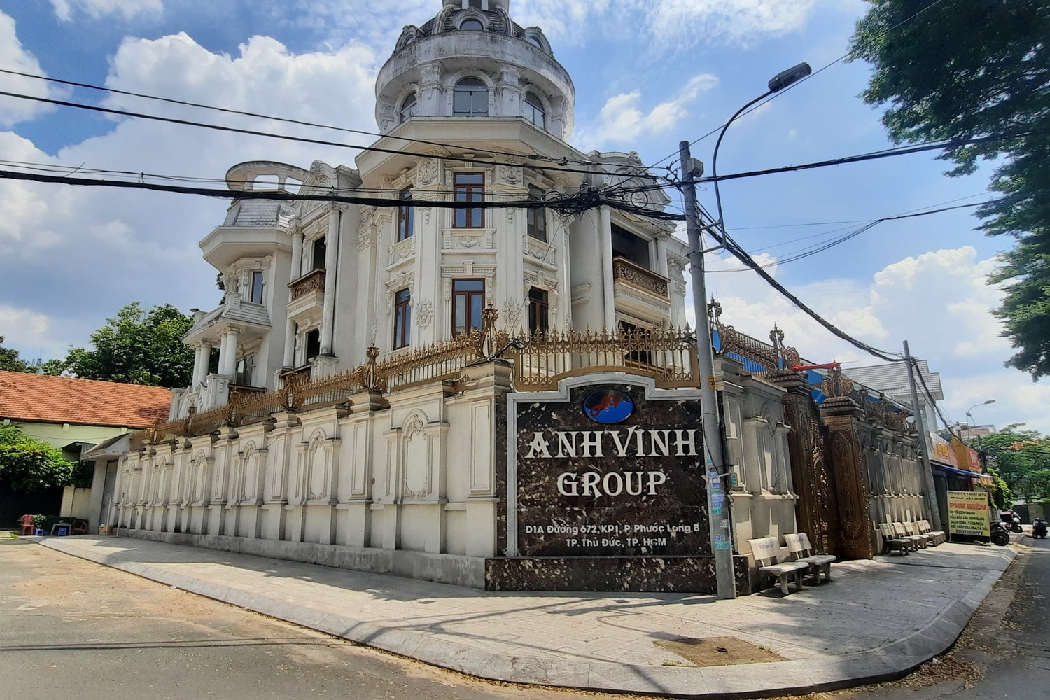 Cover image for Tập Đoàn Anh Vinh