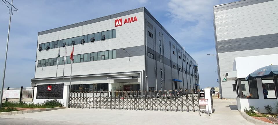 Cover image for Ama Vina