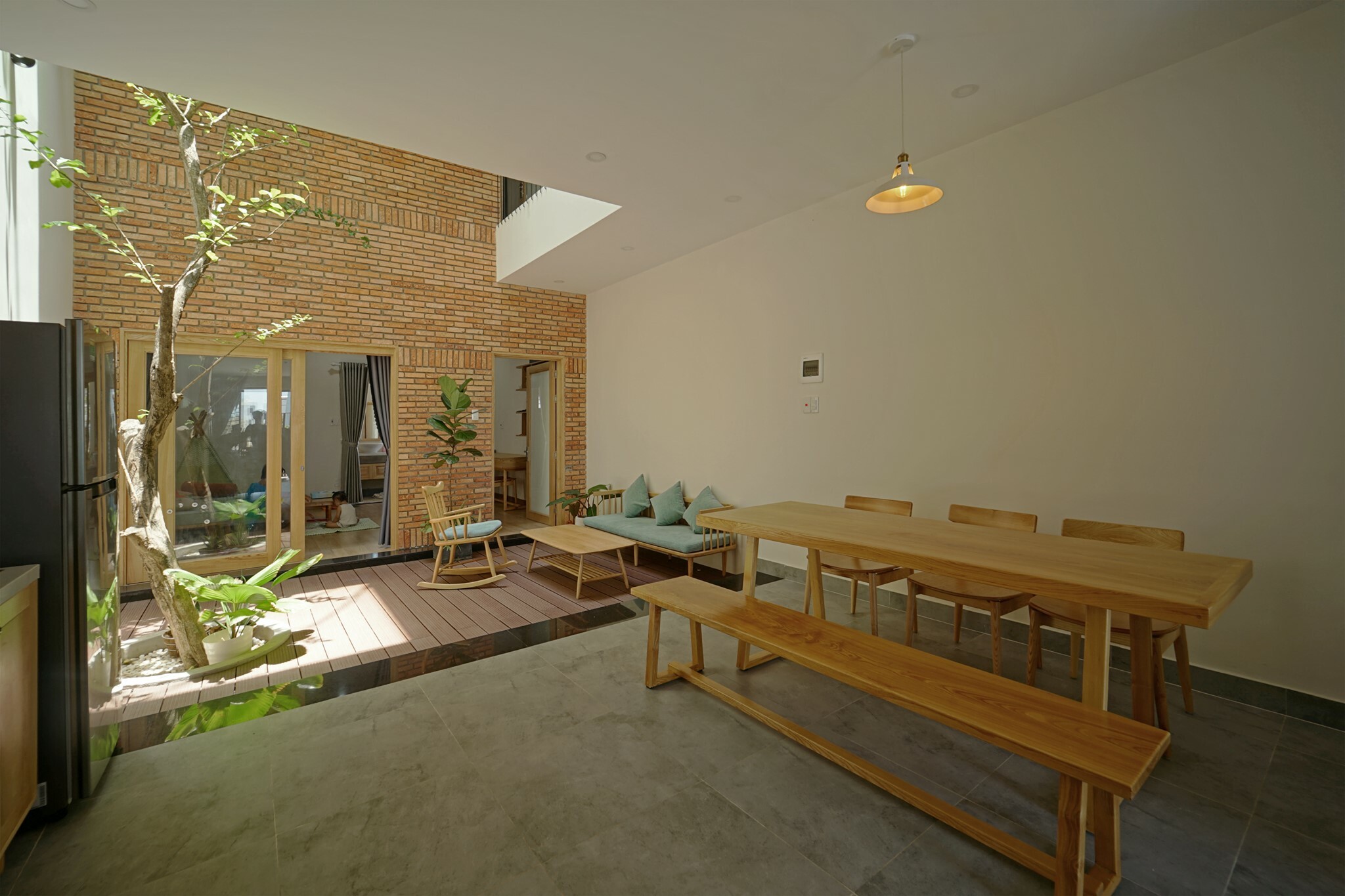 Cover image for Econs Group