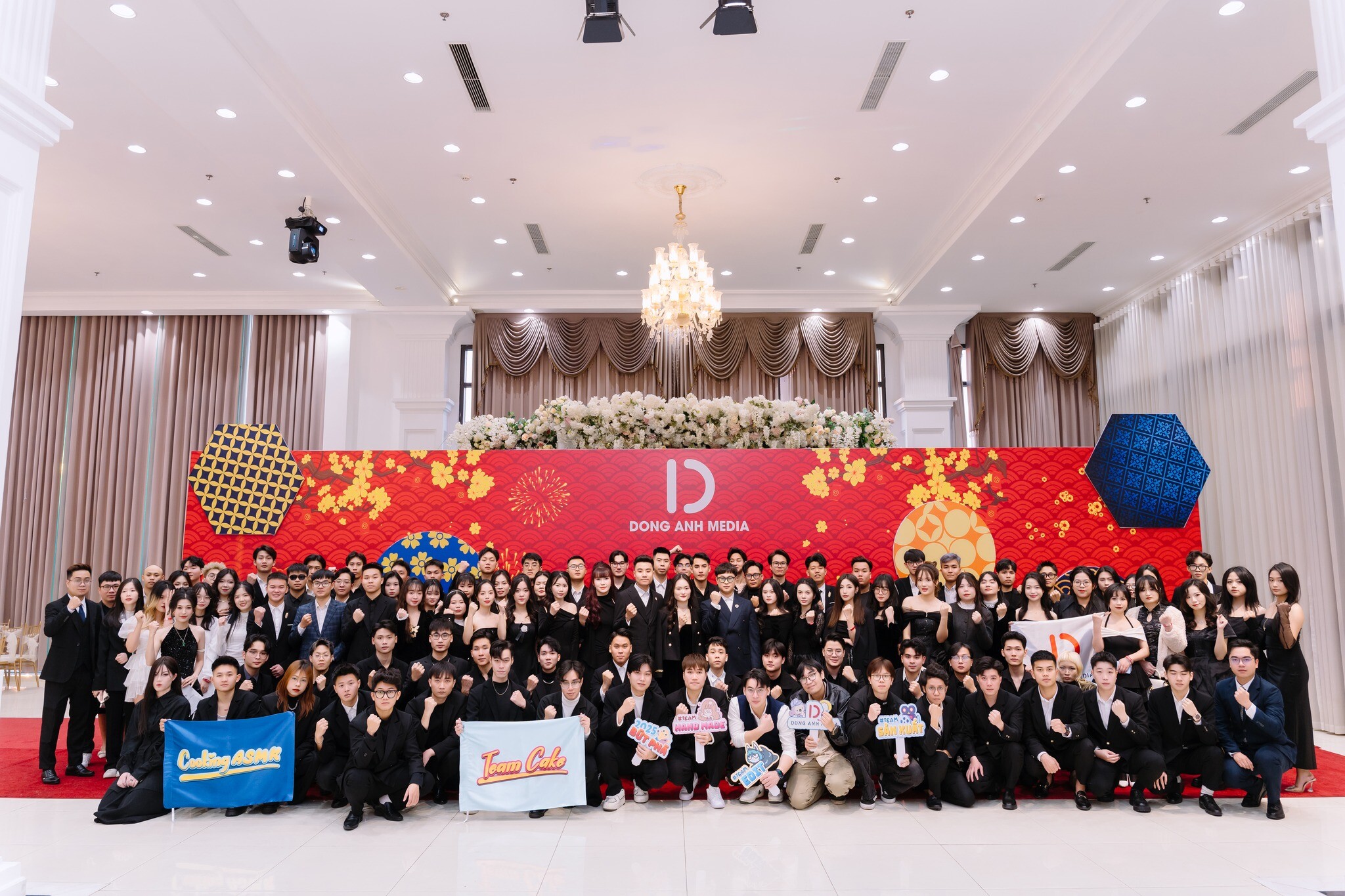 Cover image for CÔNG NGHỆ TRUYỀN THÔNG ĐỒNG ANH MEDIA