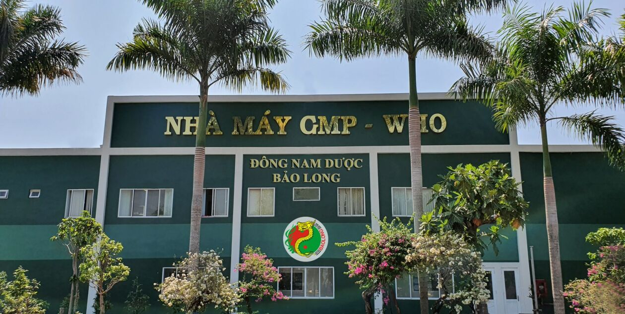 Cover image for Đông Nam Dược Bảo Long