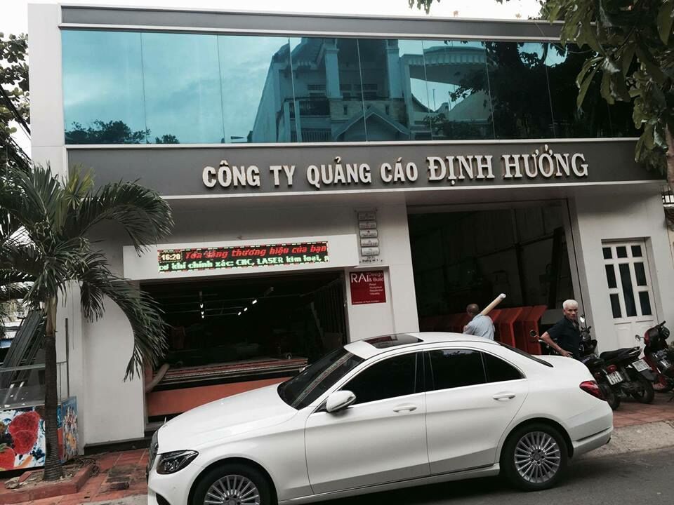 Cover image for Công ty Dịch vụ quảng cáo Định Hướng