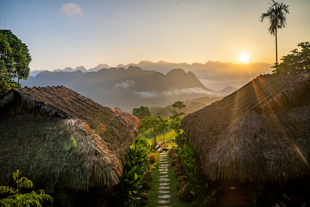 Cover image for Khu du lịch sinh thái Pù Luông Retreat