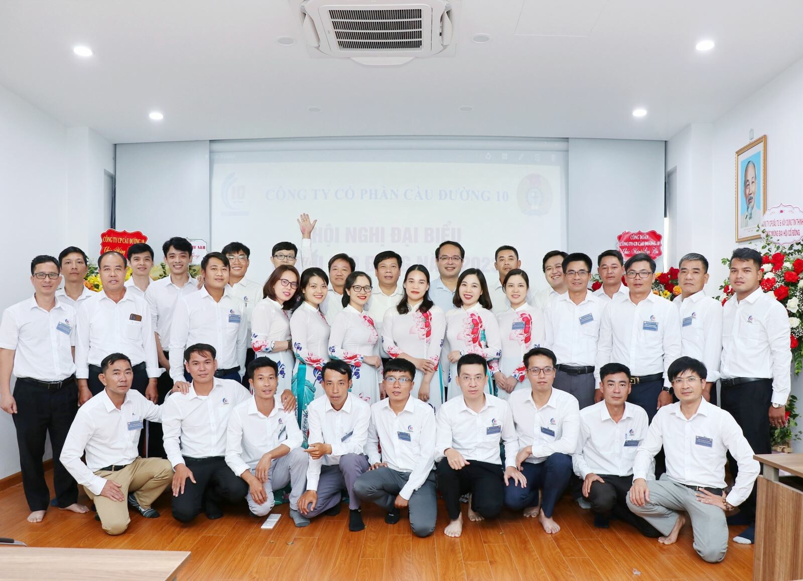 Cover image for Công ty Cổ phần cầu đường 10