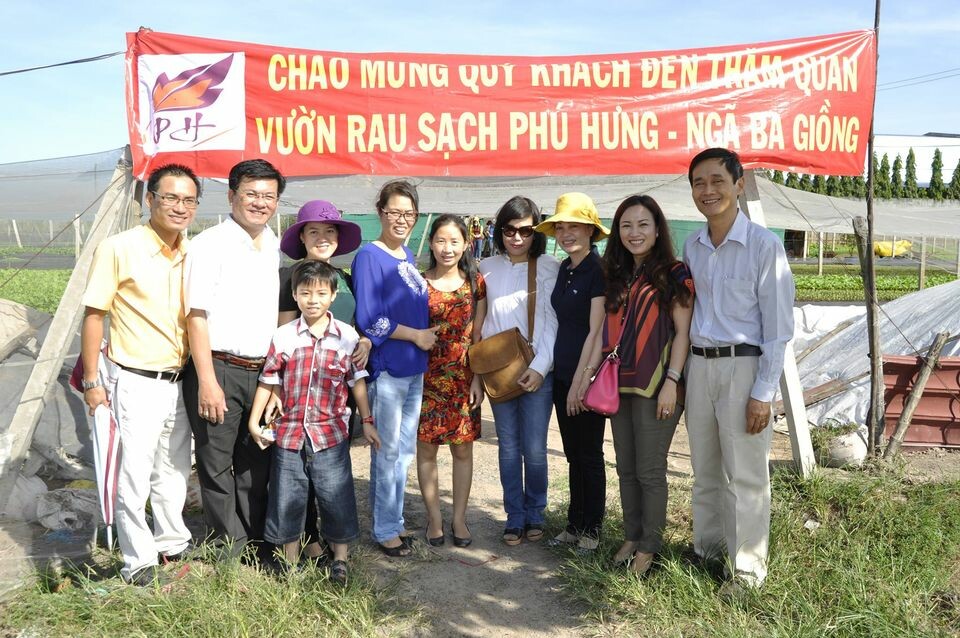 Cover image for Rau Quả Thực Phẩm Phú Hưng