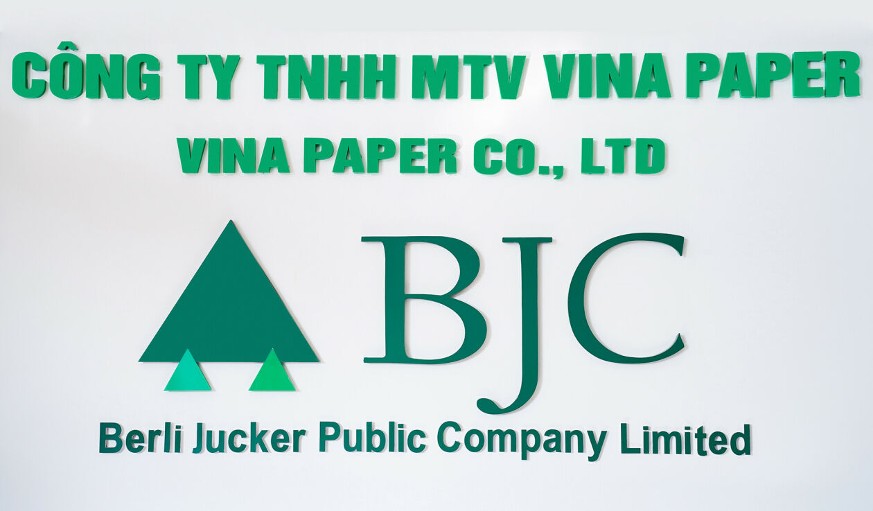 Cover image for VINA Paper