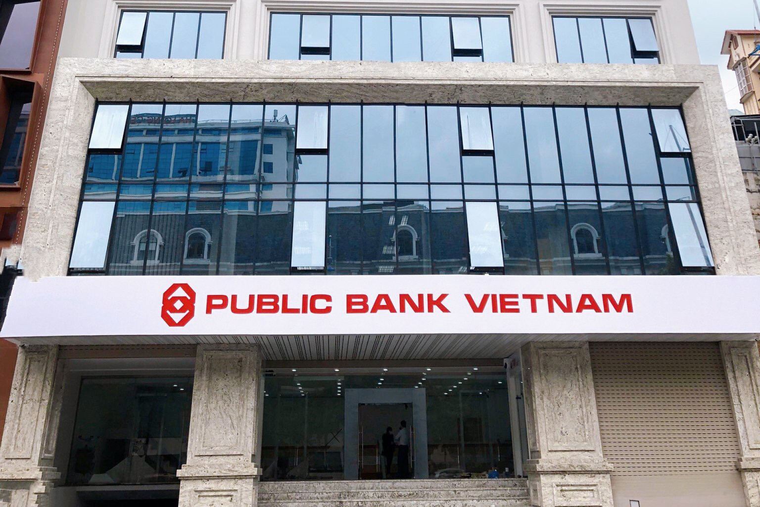 Cover image for Public Bank Việt Nam