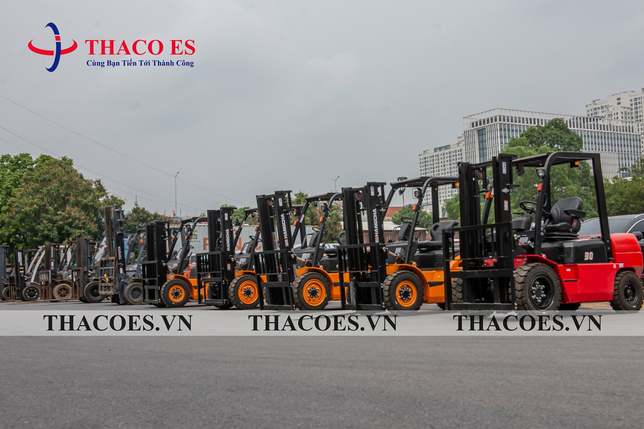 Cover image for XE NÂNG THACOES