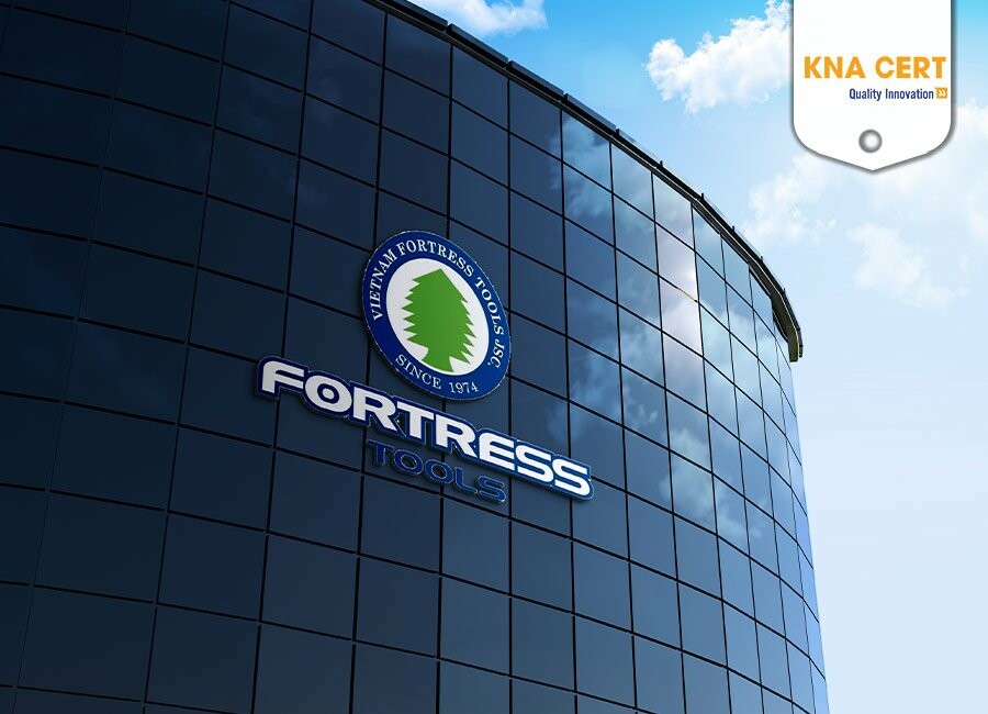 Cover image for NGŨ KIM FORTRESS