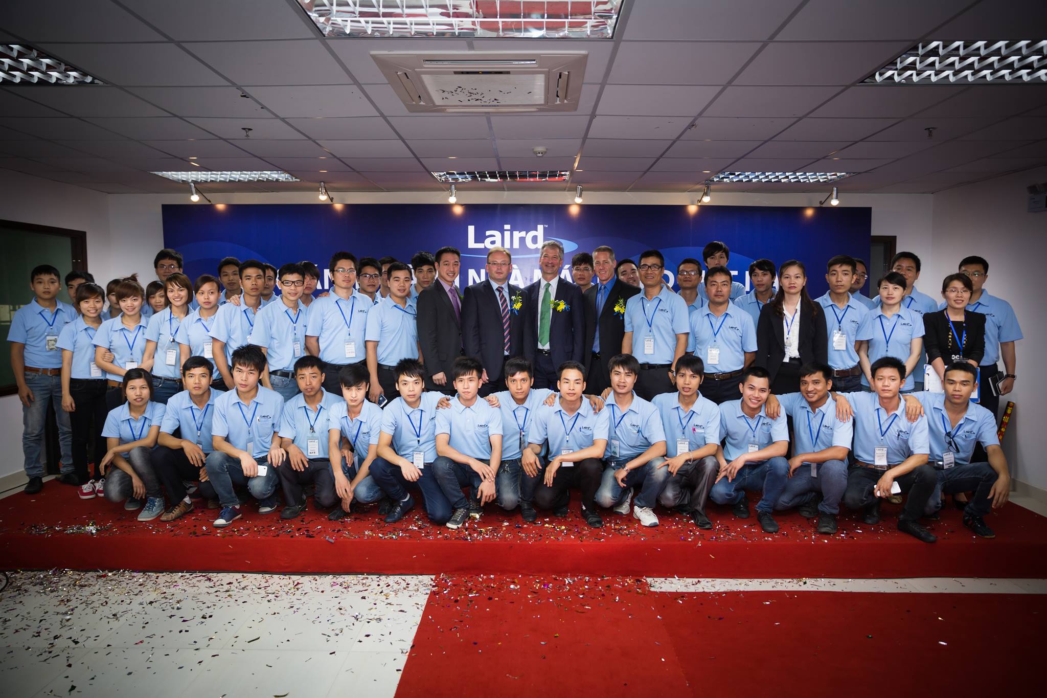 Cover image for Laird VIỆT NAM