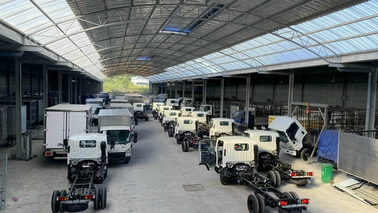 Cover image for Thế Giới Xe Tải