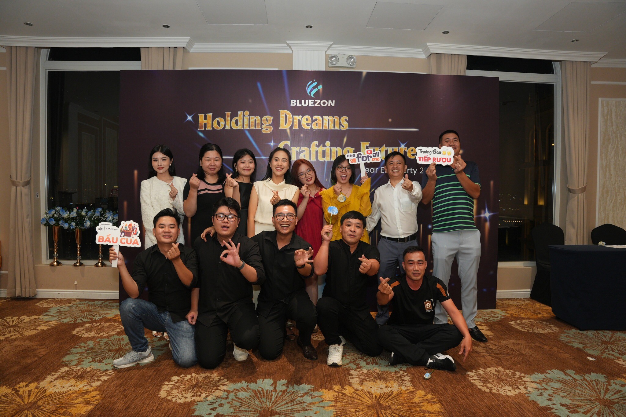 Cover image for THƯƠNG MẠI BLUEZON