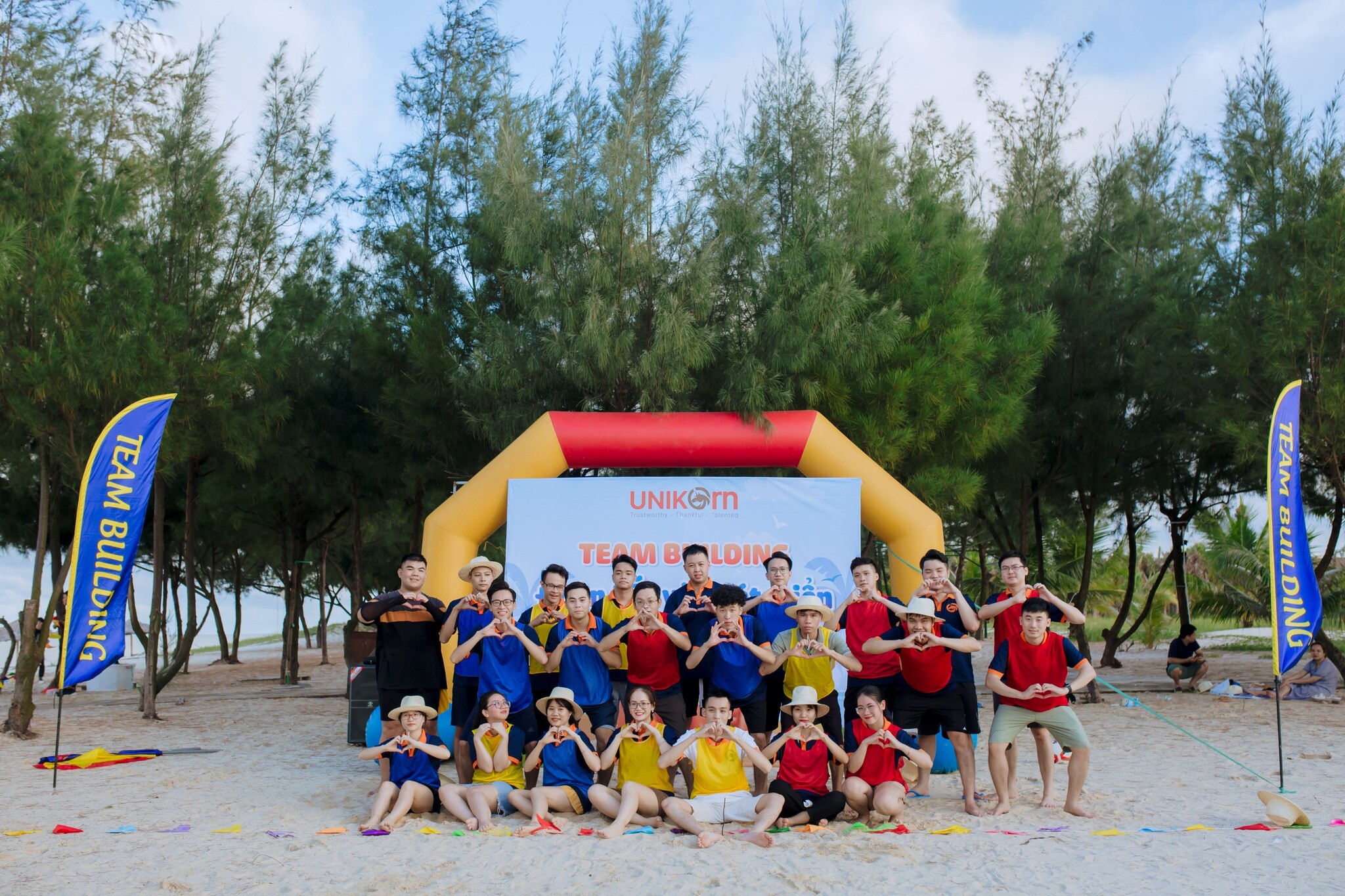 Cover image for Giải pháp công nghệ Unikom