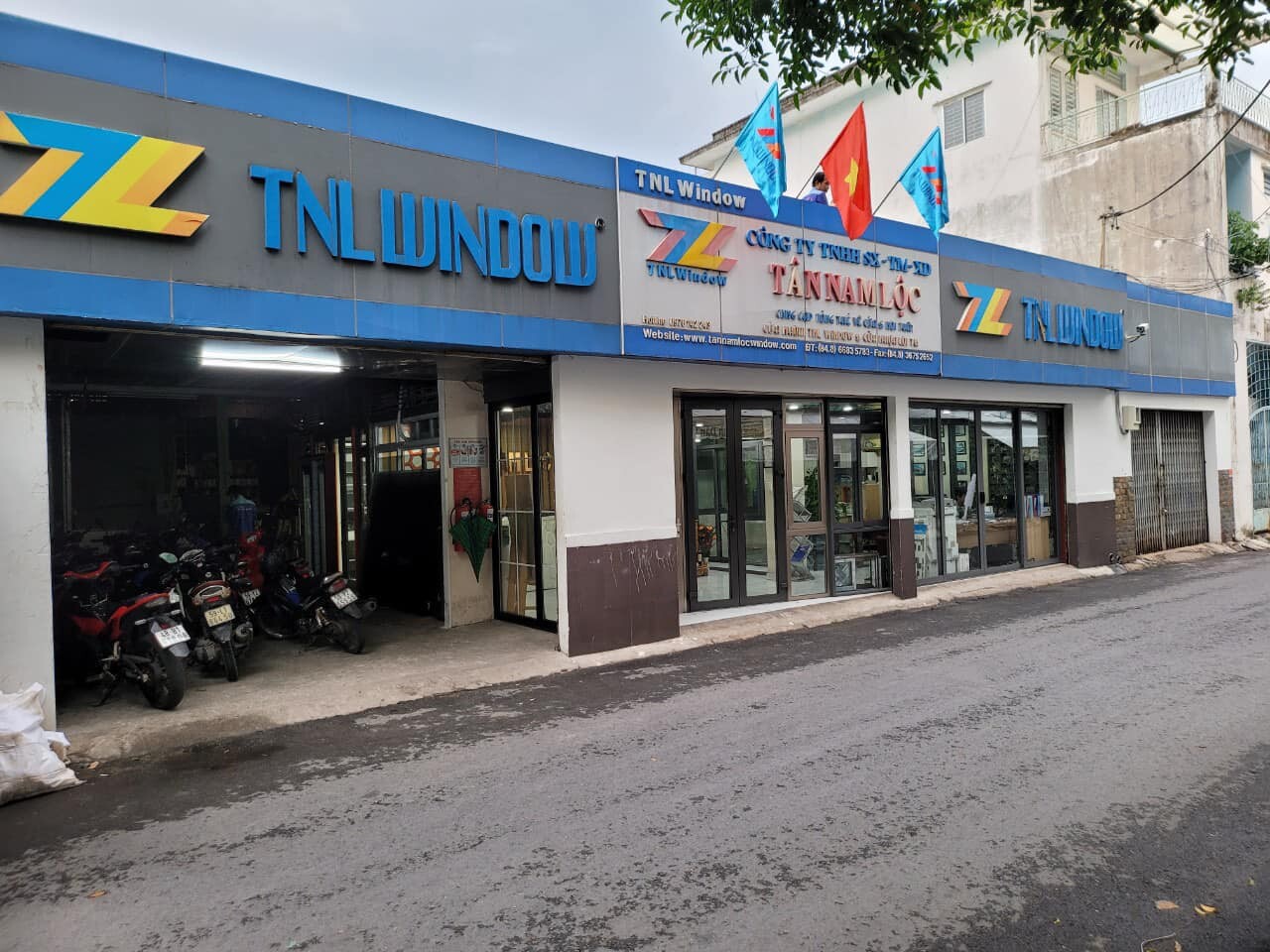 Cover image for Sản Xuất Thương Mại Xây Dựng Tân Nam Lộc