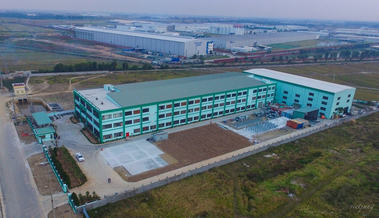 Cover image for SẢN XUẤT VÀ ĐẦU TƯ TRUNG DŨNG