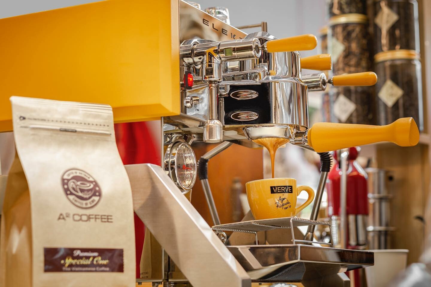 Cover image for A SQUARE