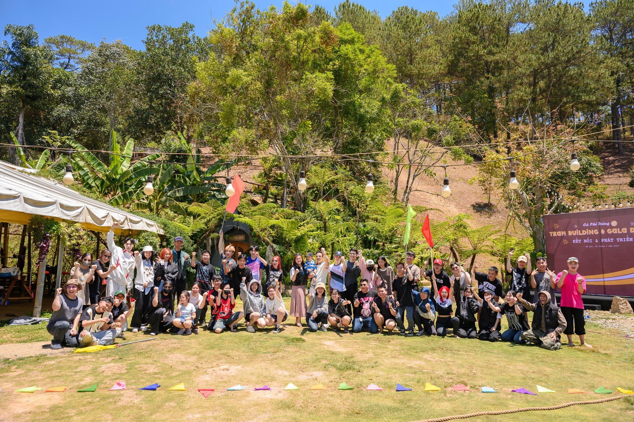 Cover image for CÀ PHÊ TRỨNG 3T