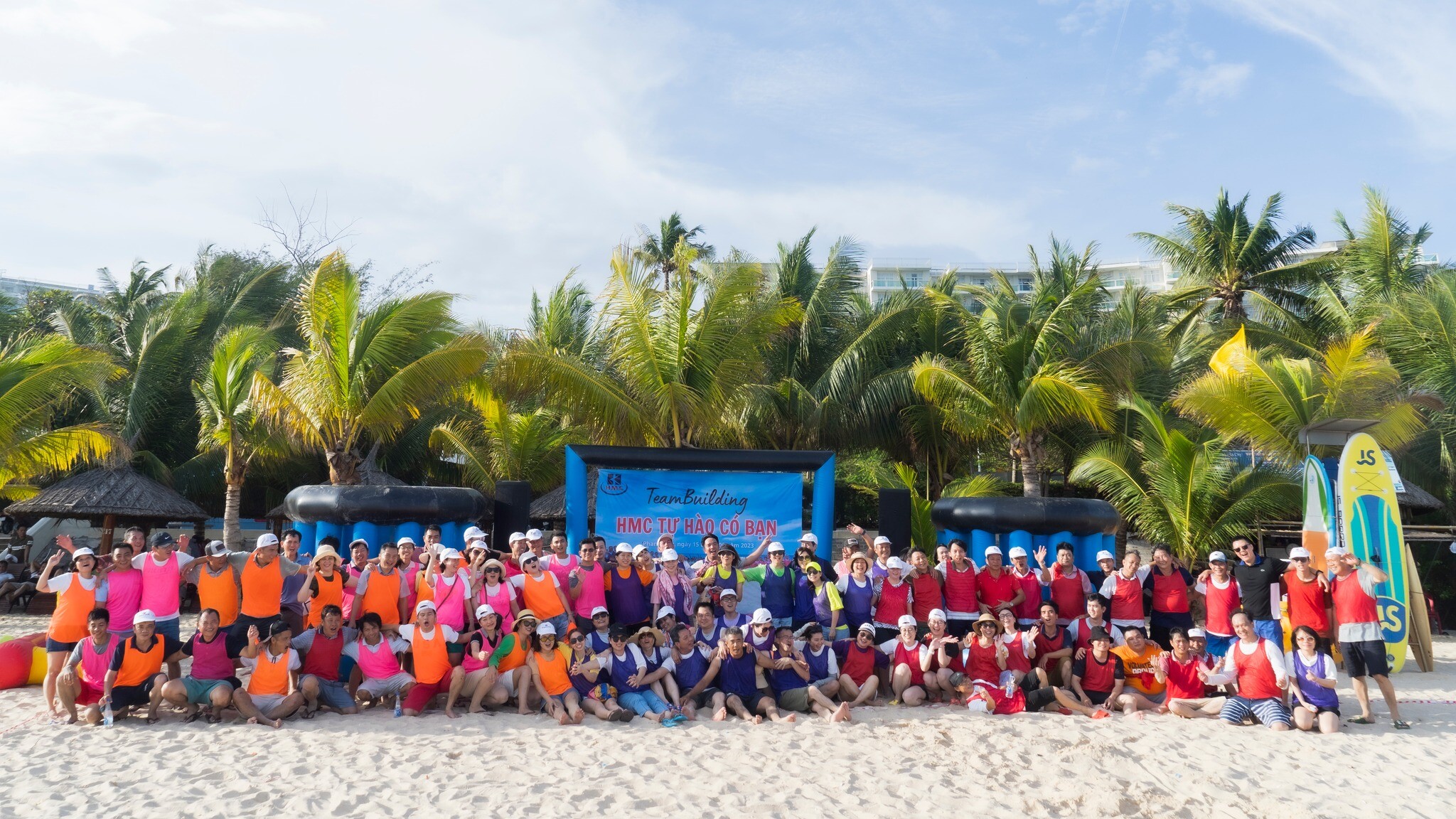 Cover image for Kim Khí Thành Phố Hồ Chí Minh - Vnsteel