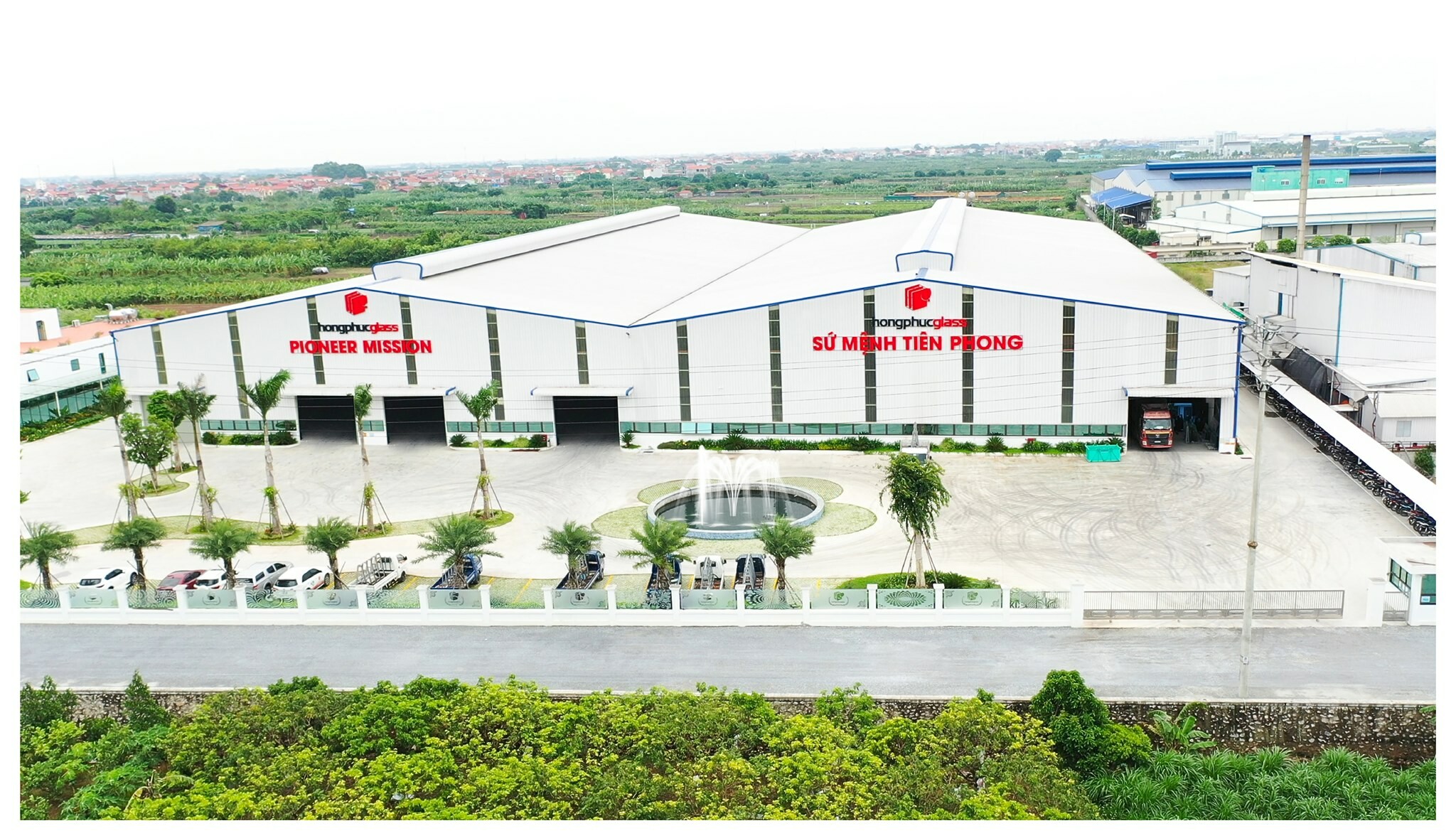 Cover image for Sản xuất và Thương mại Hồng Phúc