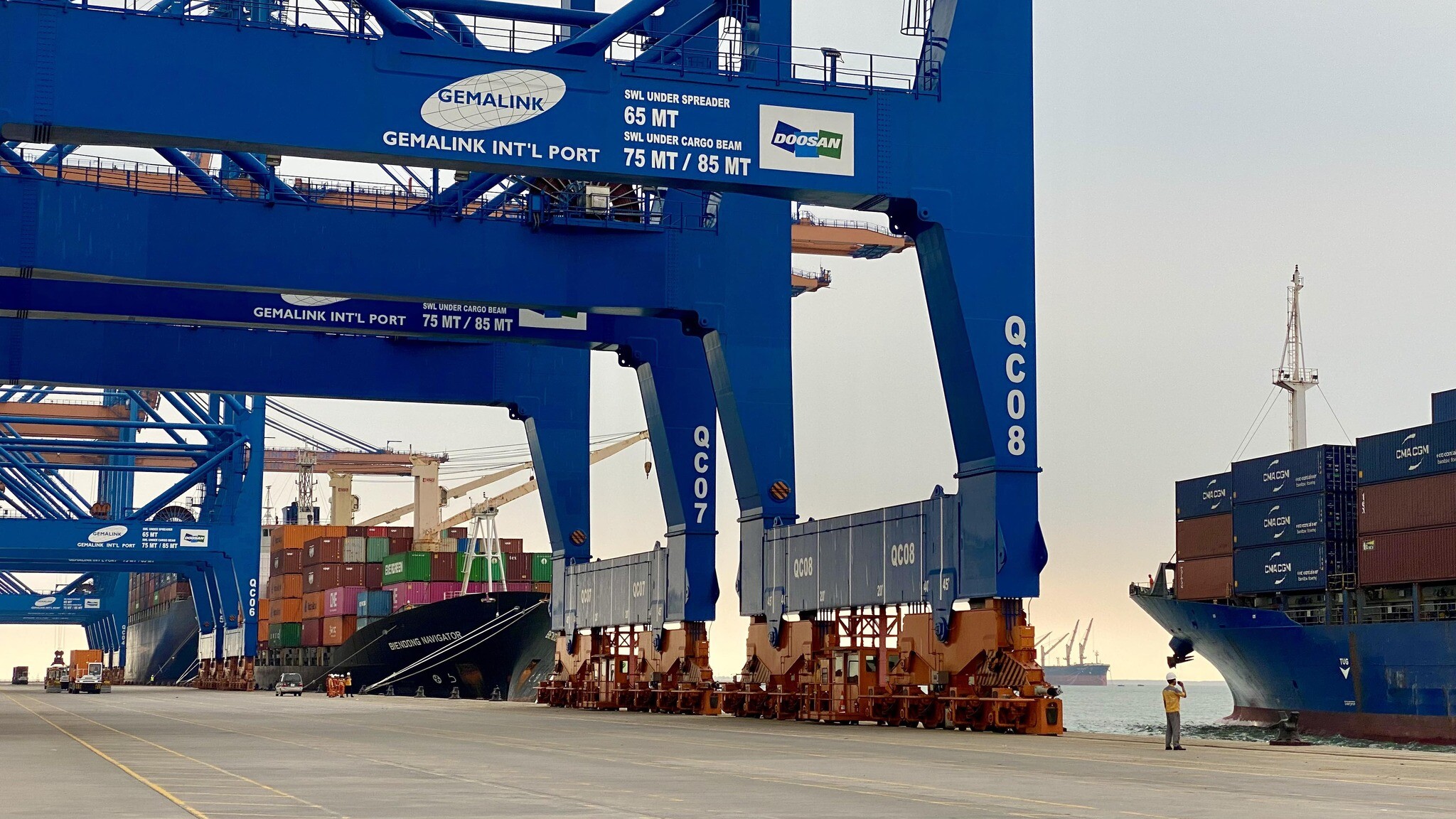 Cover image for VẬN TẢI PHÚ LỘC THỊNH