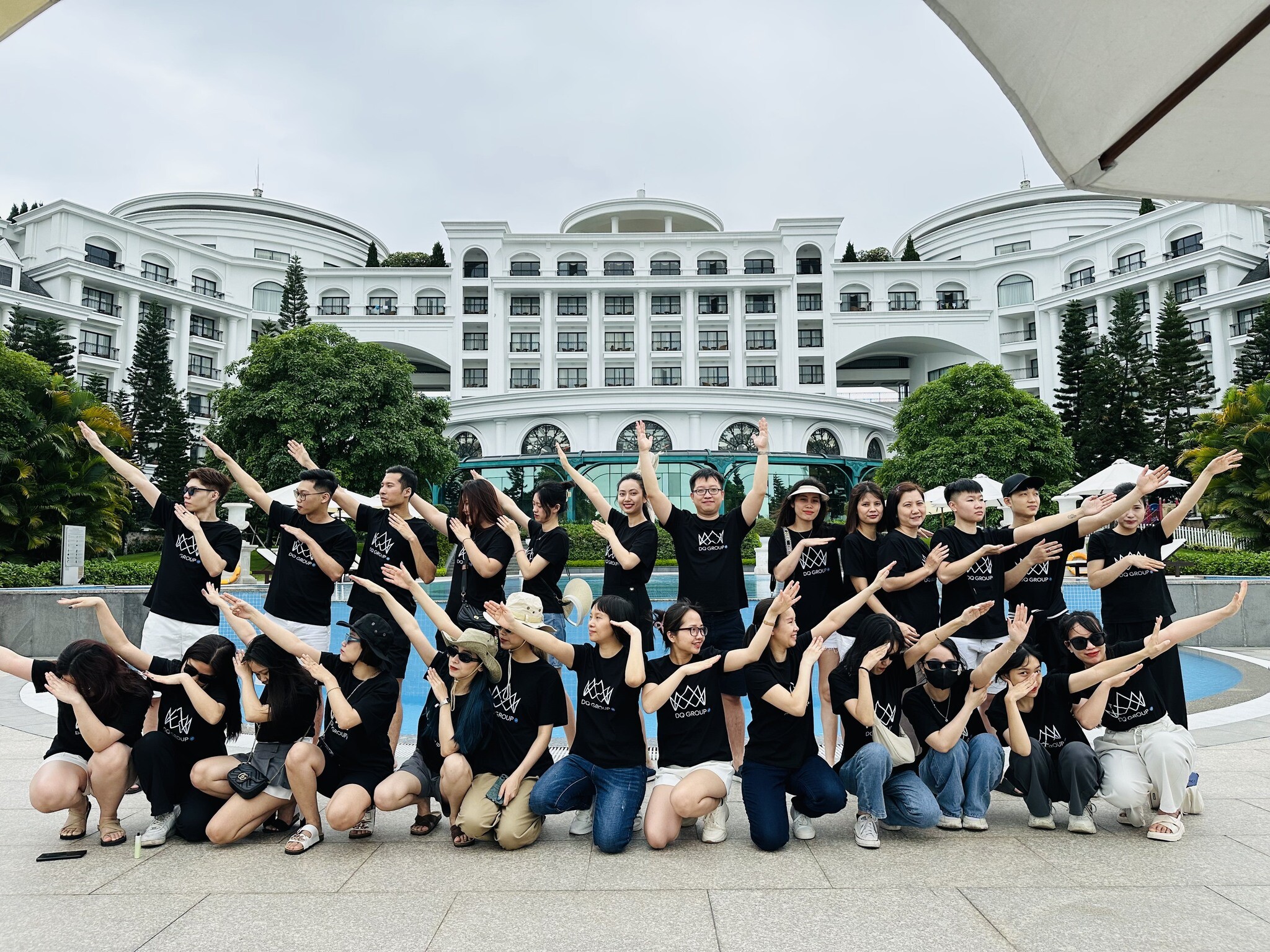 Cover image for DQ GROUP VIỆT NAM