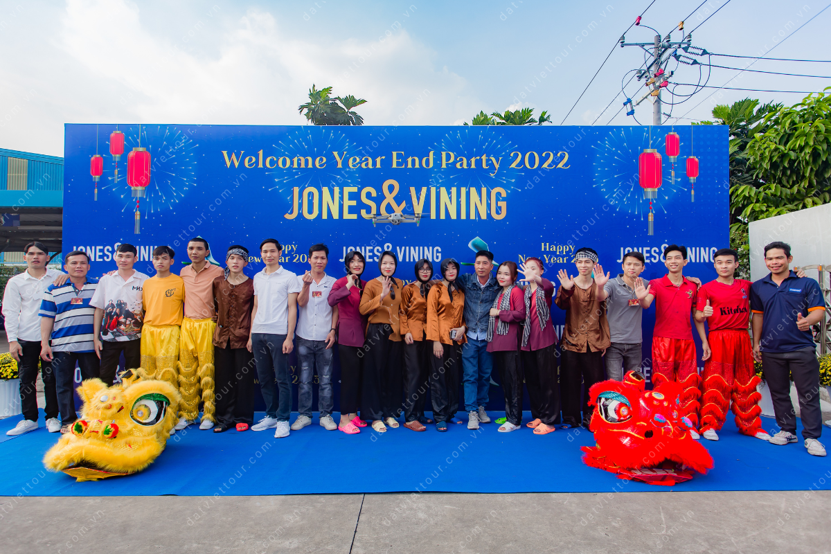Cover image for Jones & Vining (Việt Nam)