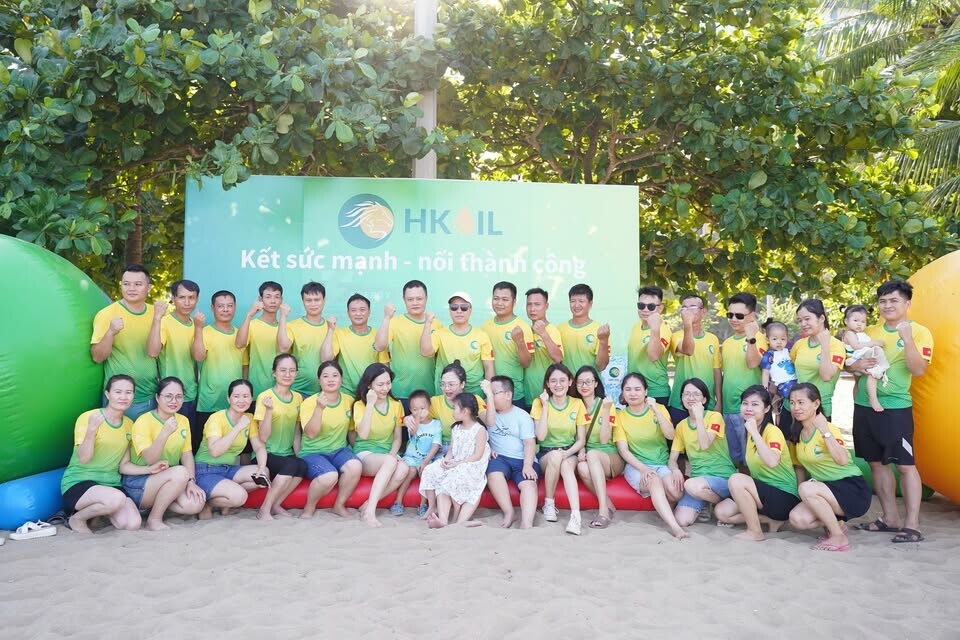 Cover image for TM & XD HOÀNG KHẢI