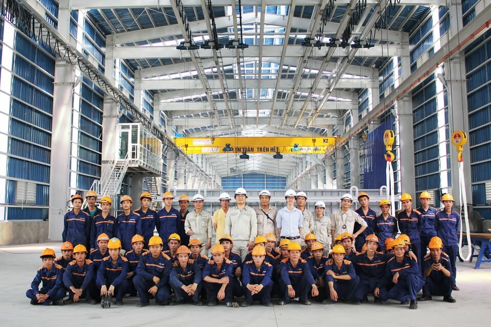 Cover image for V-COATING