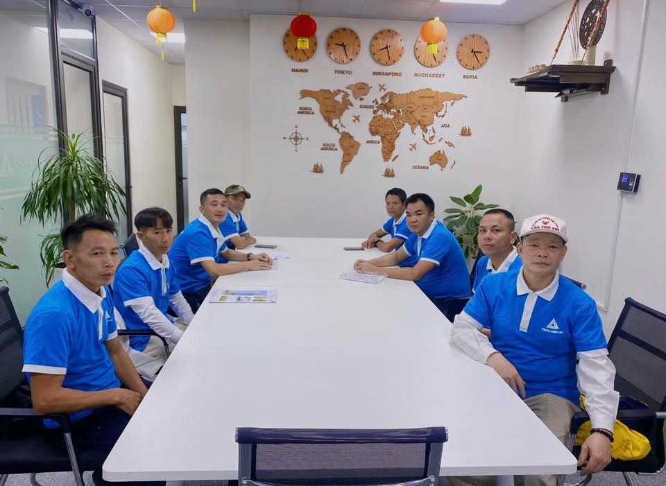 Cover image for TRAN ANH HV