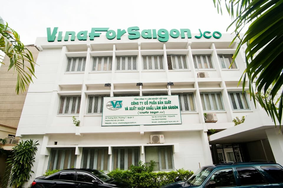 Cover image for Xuất Nhập Khẩu Lâm Sài Gòn