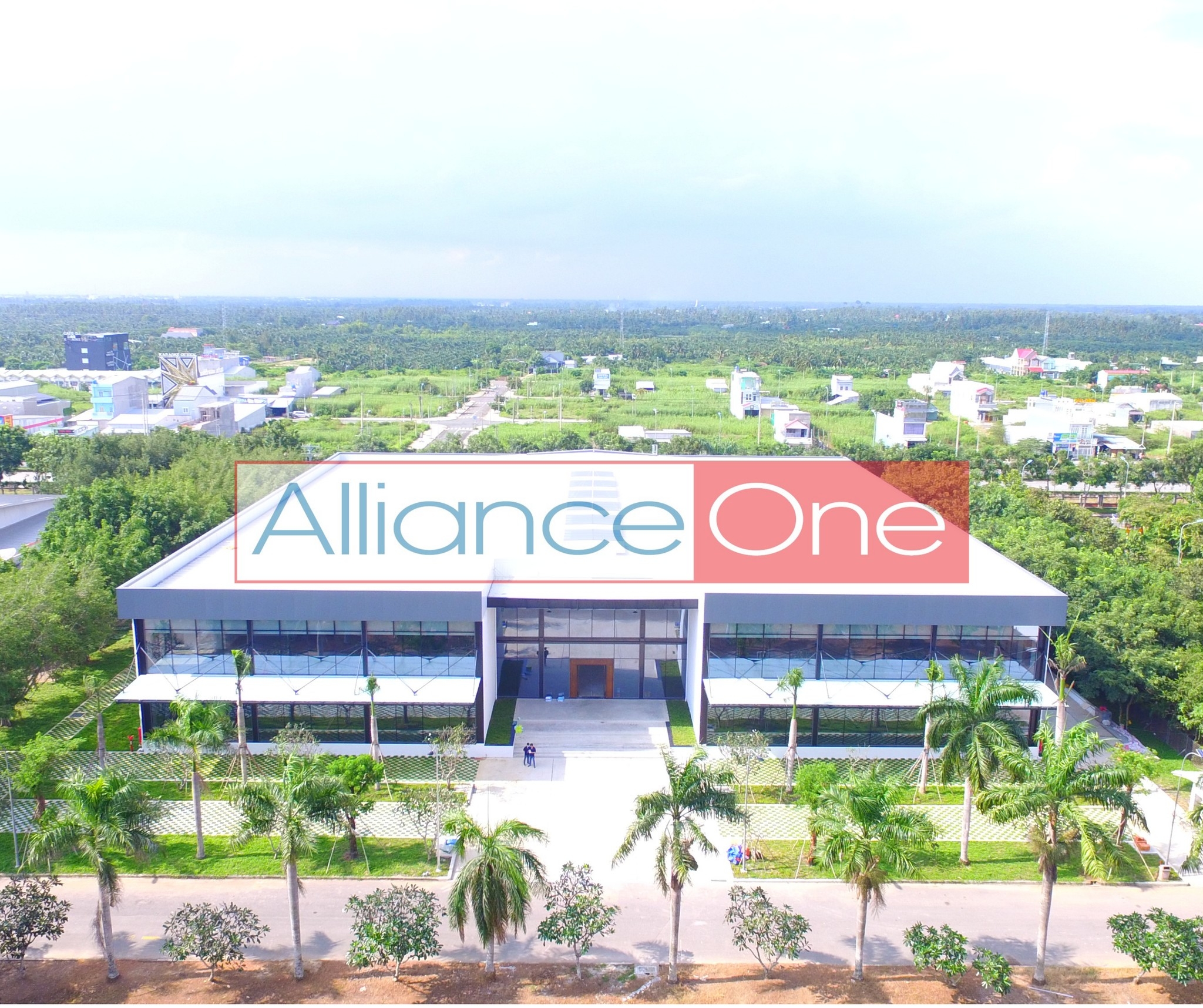 Cover image for Alliance One Apparel