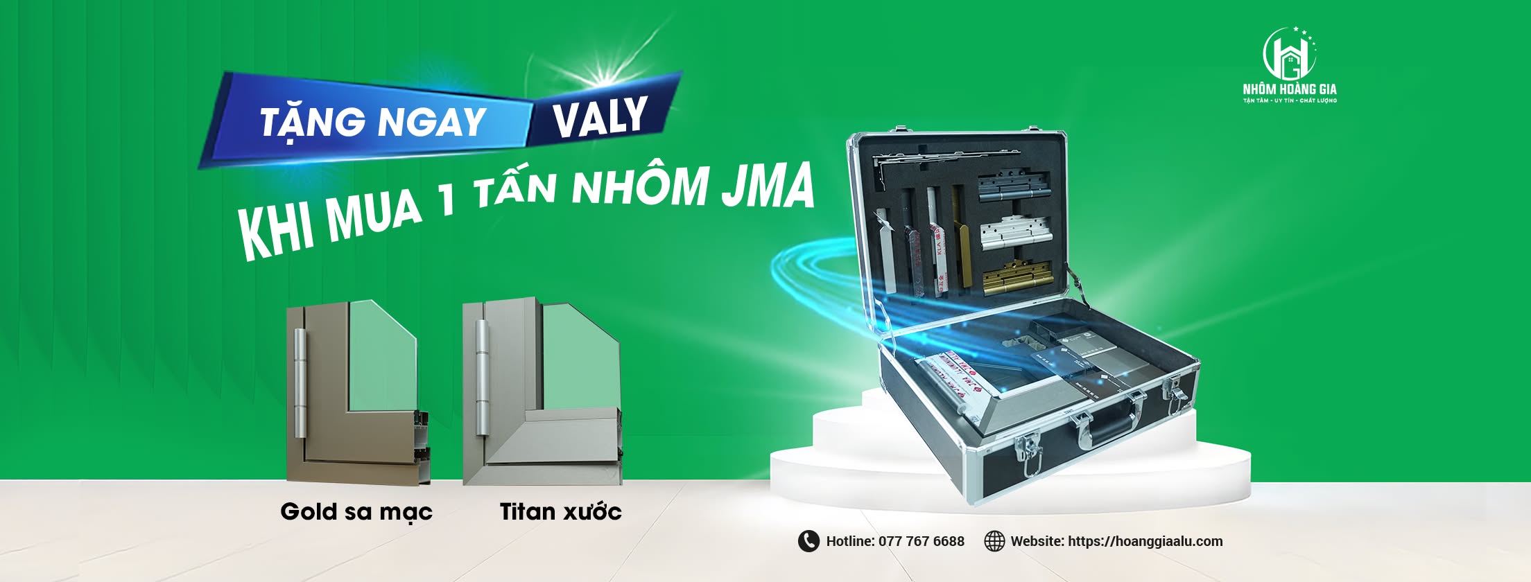 Cover image for NHÔM HOÀNG GIA