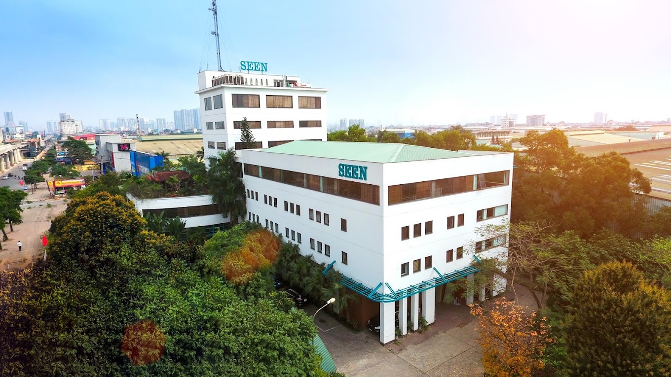 Cover image for SEEN