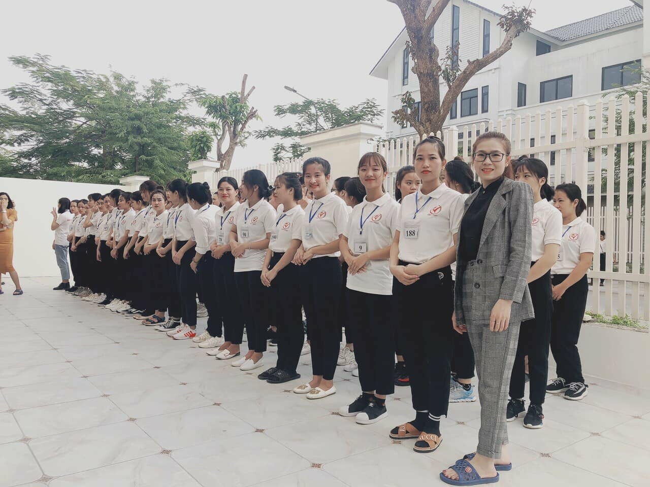 Cover image for Phát Triển Nhân Lực Việt Phát