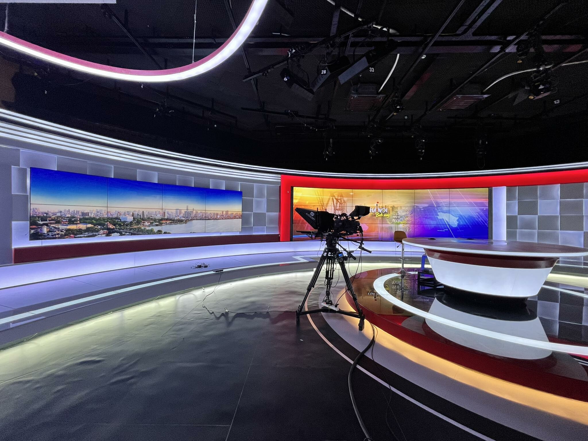 Cover image for Nghe Nhìn Nam Long