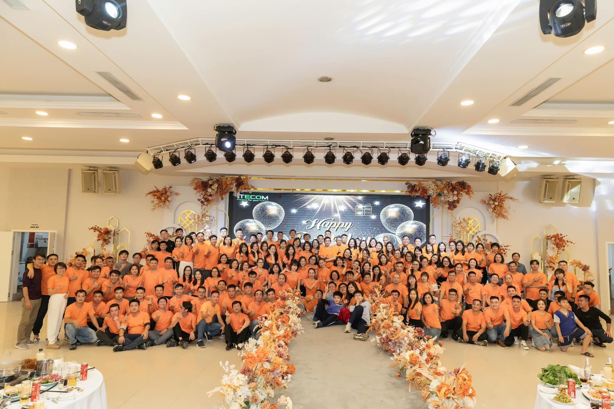 Cover image for CÔNG NGHỆ ITECCOM