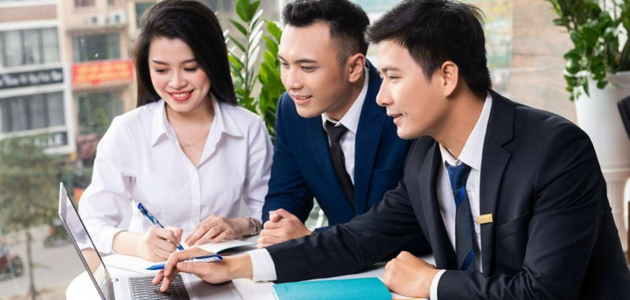 Mức lương Chuyên gia/Chuyên viên cao cấp ở Hà Nội