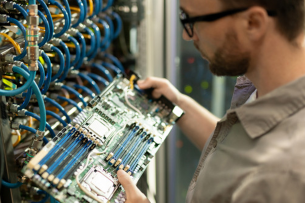 Mức lương Kỹ thuật viên Hà Nội