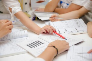 Top 10 Trung tâm Tiếng Anh Giao tiếp chất lượng tại Quận 6 (2025)