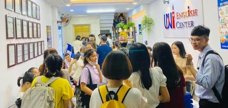 Review Trung Tâm Anh ngữ Uni: Giá phải chăng, đa dạng khóa học (2025)