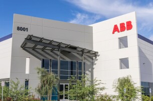 Top 10 công ty sản xuất robot & tự động hóa hàng đầu thế giới