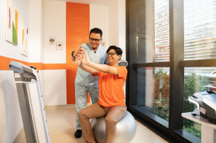 TOP 13 công ty bảo hiểm sức khỏe quốc tế tại Hà Nội