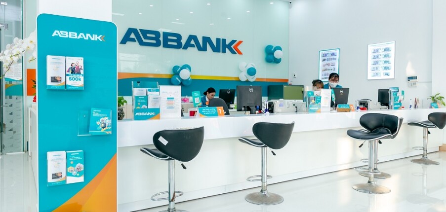 TOP 12 ngân hàng hỗ trợ tốt nhất cho doanh nghiệp vừa và nhỏ (SME)