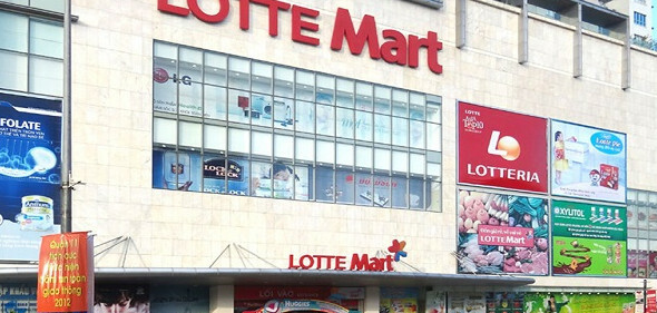 Top 9 thương hiệu bán lẻ nước ngoài có hoạt động trực tuyến mạnh tại Việt Nam