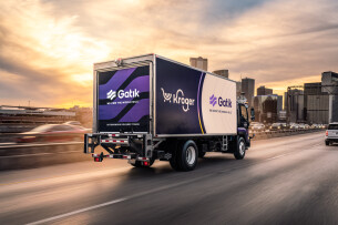 TOP 8 công ty tiên phong trong sử dụng xe điện/xe tự hành logistics