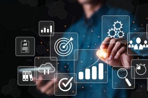 TOP 10 công cụ cung cấp giải pháp phân tích dữ liệu người tiêu dùng (customer insight analytics)